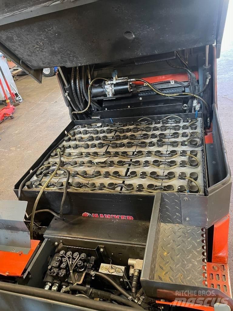 Toyota 7FBMF30 Electric forklift trucks