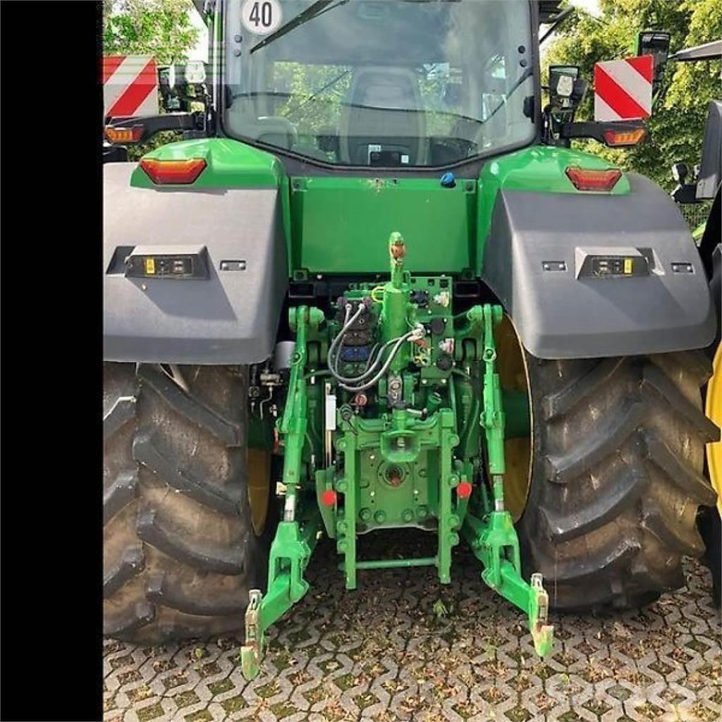John Deere 7r 330 Tractors