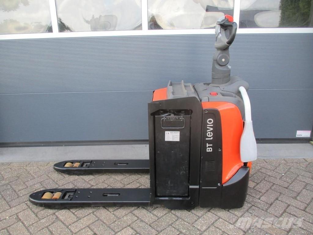 BT LPE200 Low lifter with platform