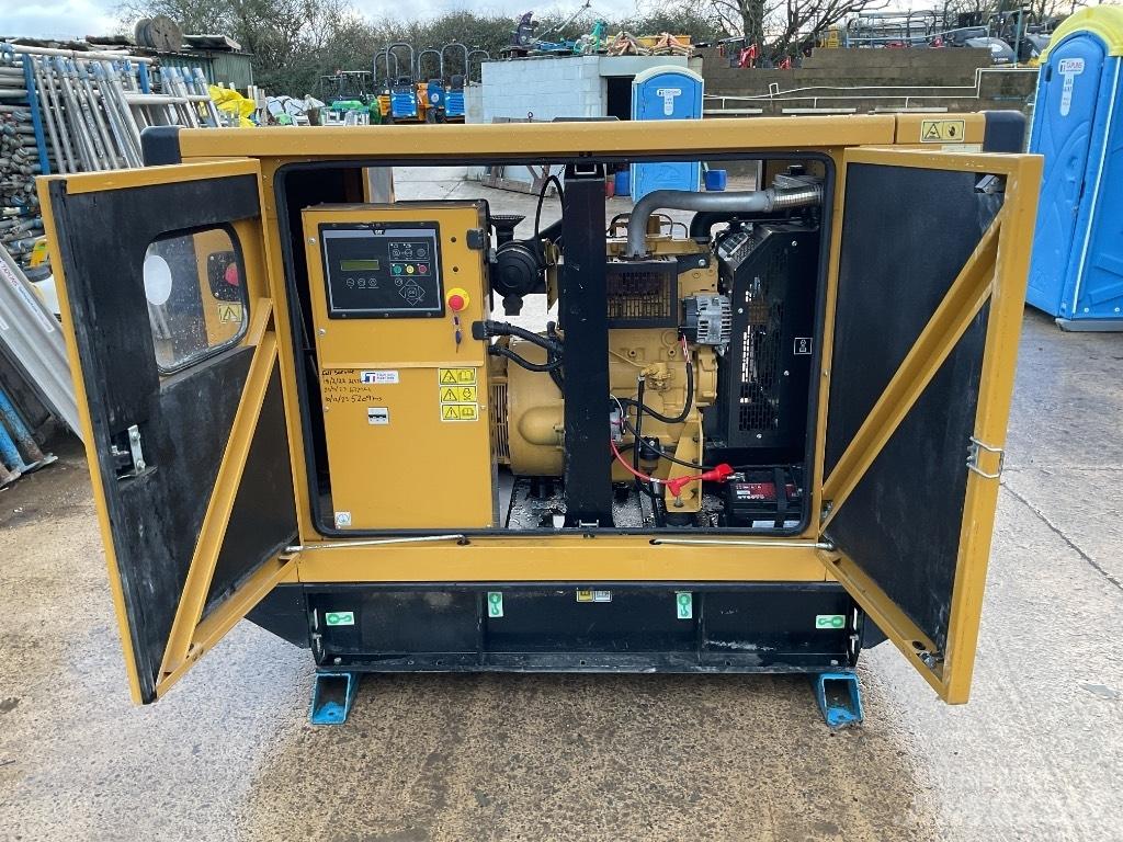 CAT DE 33 Diesel Generators