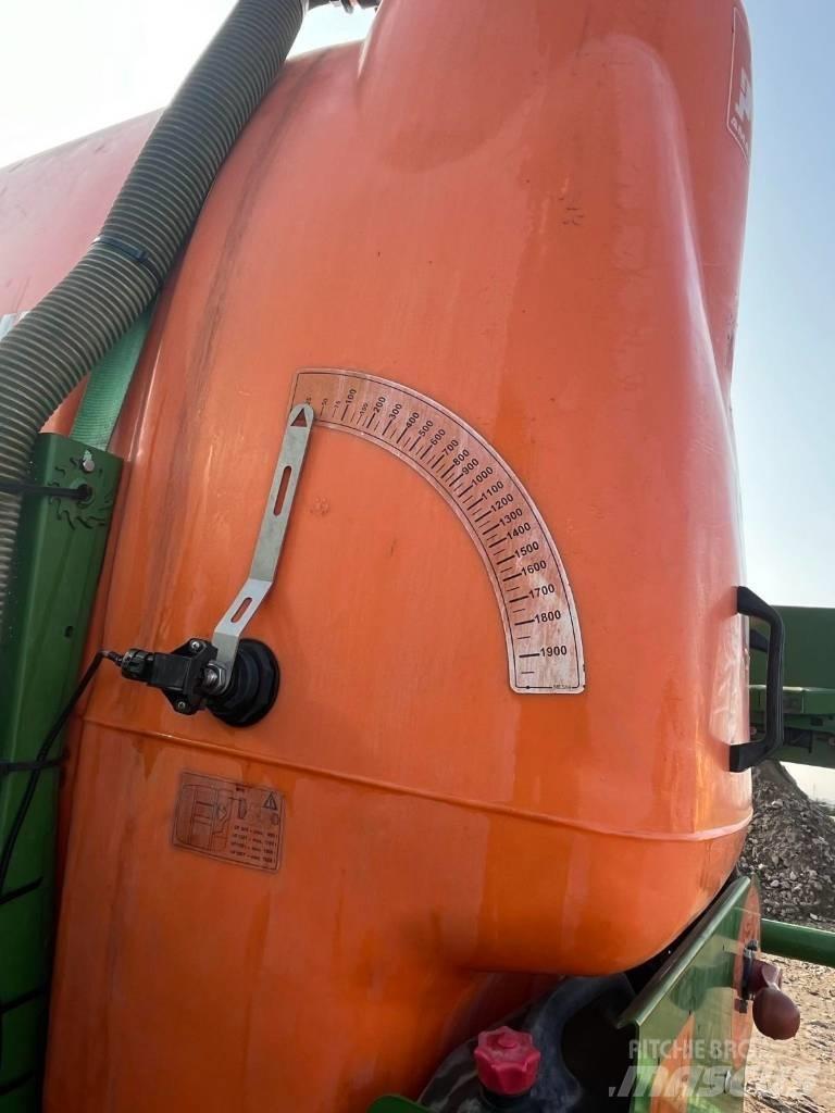Amazone UF 1801 Trailed sprayers