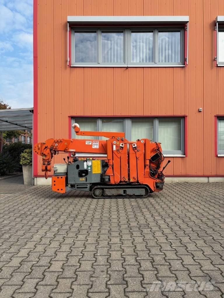 Unic B 345 Tracked cranes