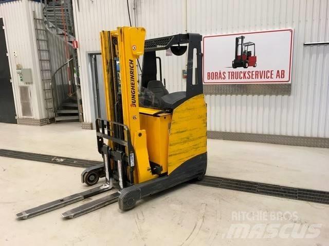 Jungheinrich ETV 110 Reach trucks