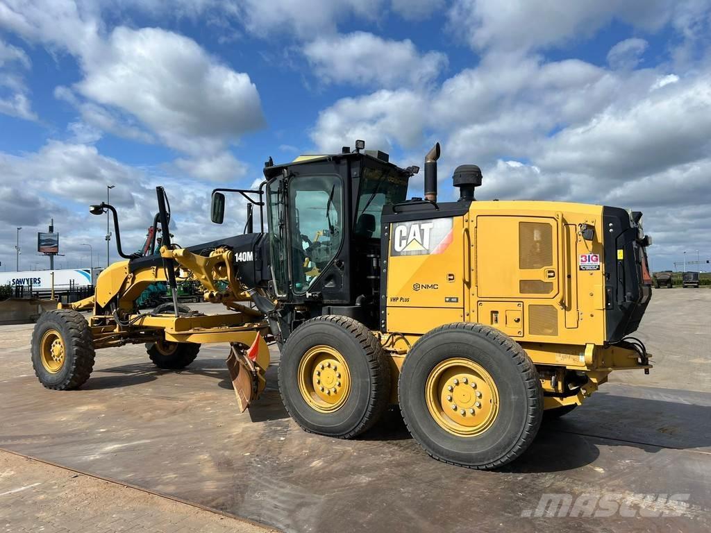 CAT 140M2 Graders