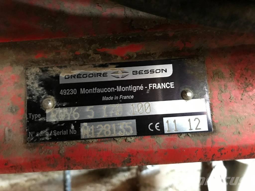 Gregoire-Besson RWY6 Reversible ploughs