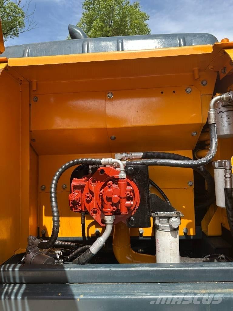 Hyundai HX220HD Midi excavators  7t - 12t