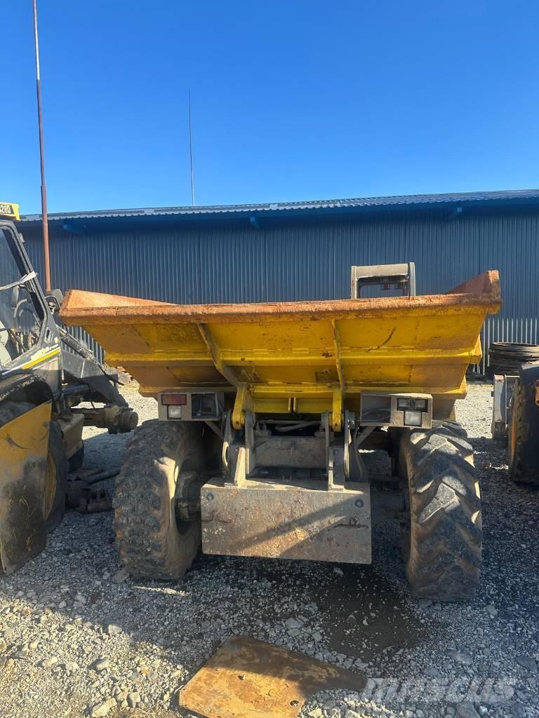  UTRANAZZ D8000 Hydraulics