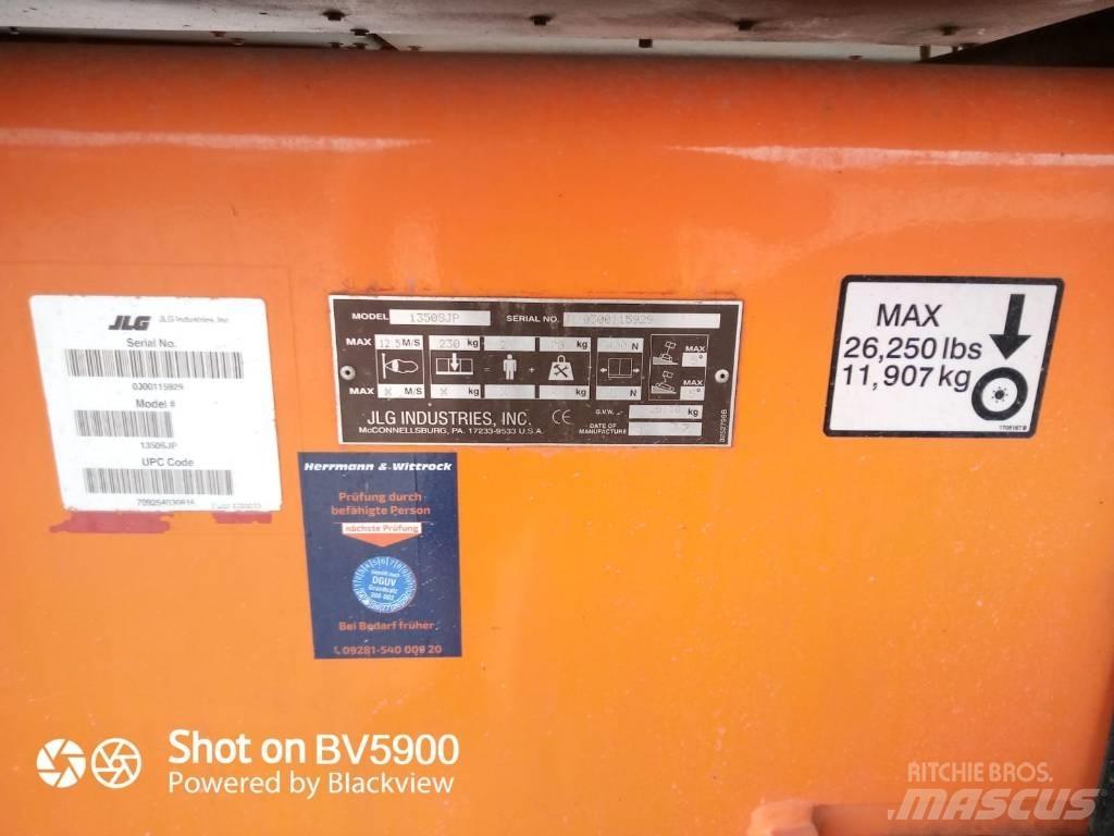 JLG 1350 SJP Telescopic boom lifts