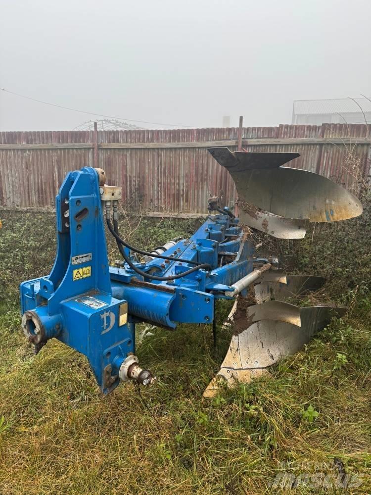 Överum 4 XL Conventional ploughs