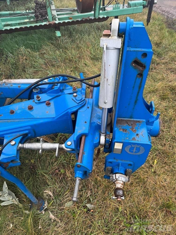 Överum 4 XL Conventional ploughs