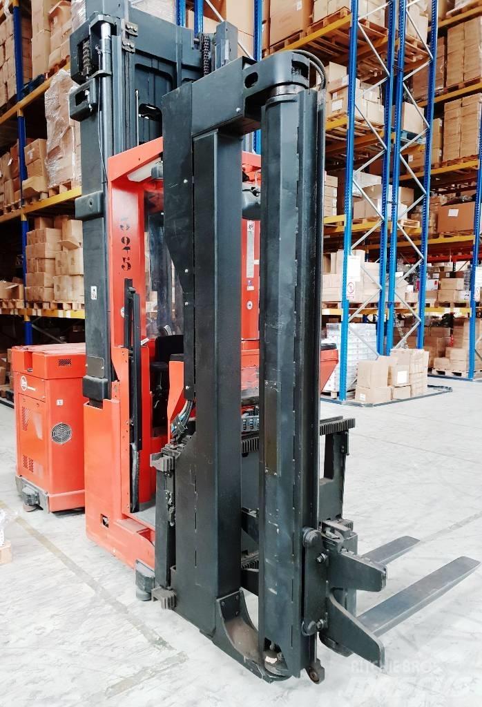BT CTX 1300 Narrow aisle truck