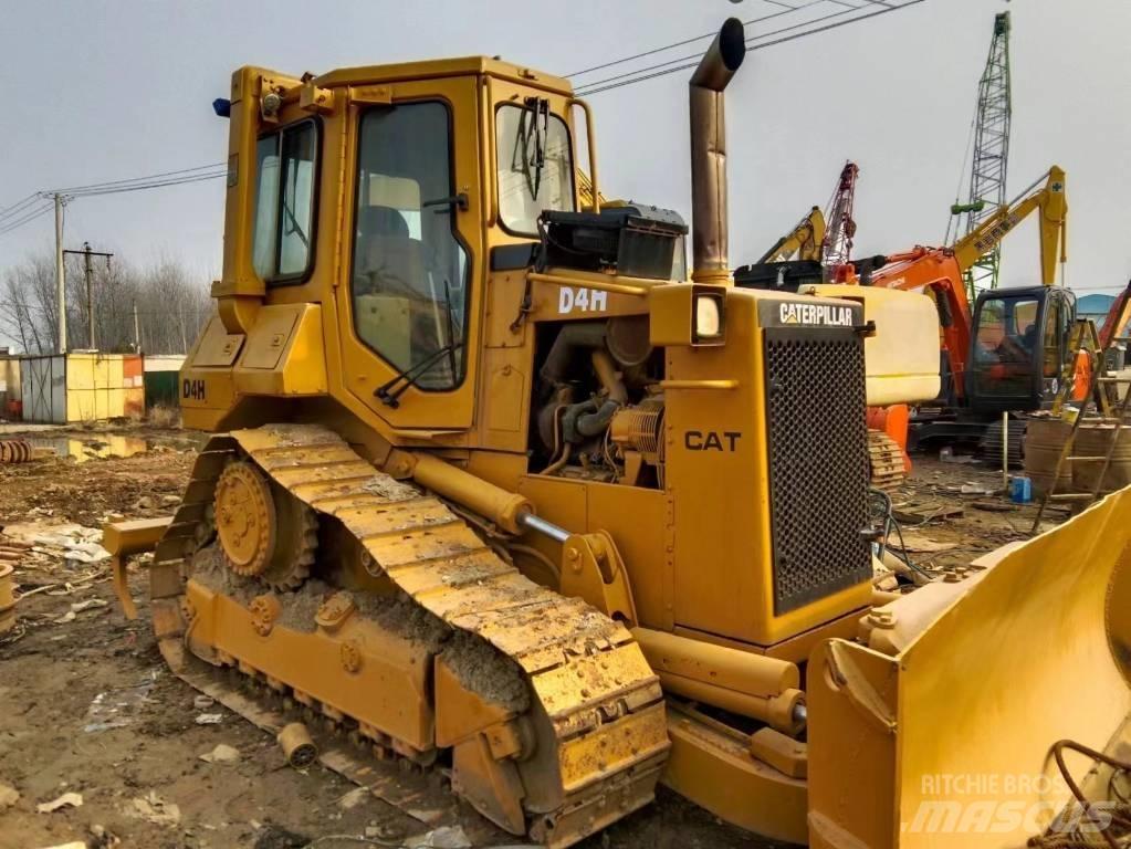 CAT D 4 H Crawler dozers