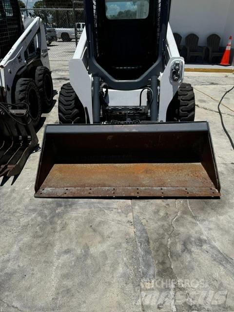 Bobcat S570 Skid steer loaders