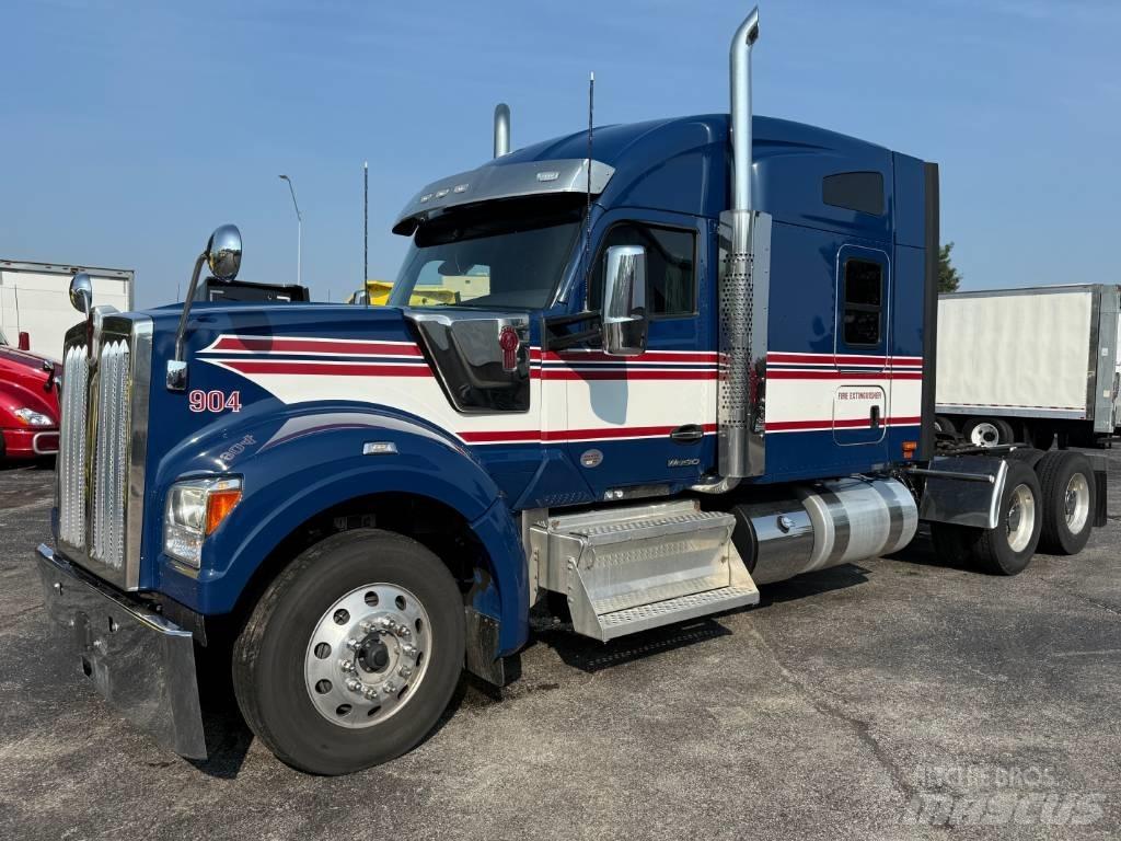 Kenworth W 990 Tractor Units