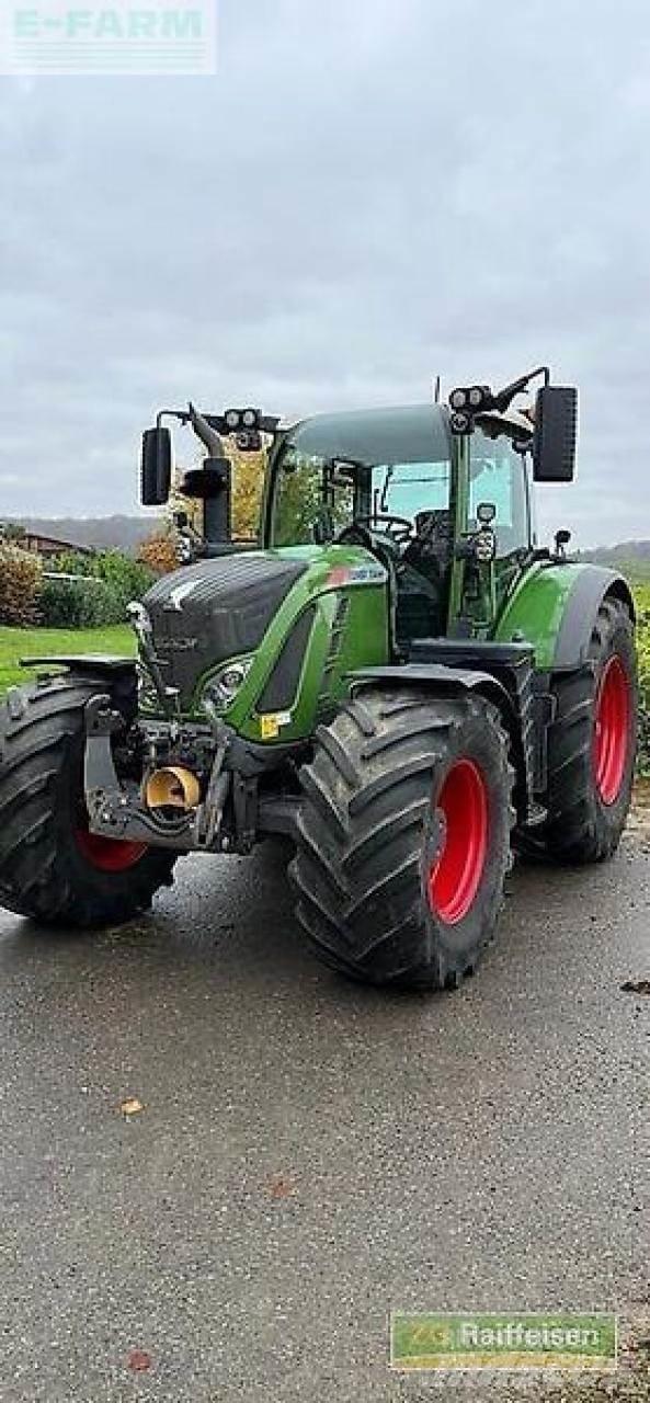 Fendt 724 vario Tractors