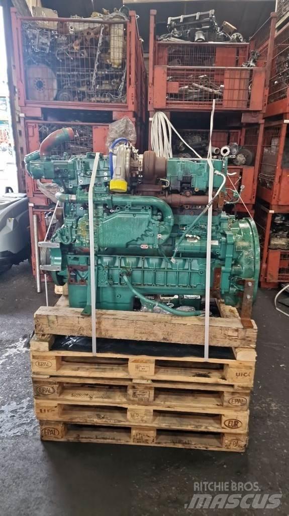 Volvo D8J Engines