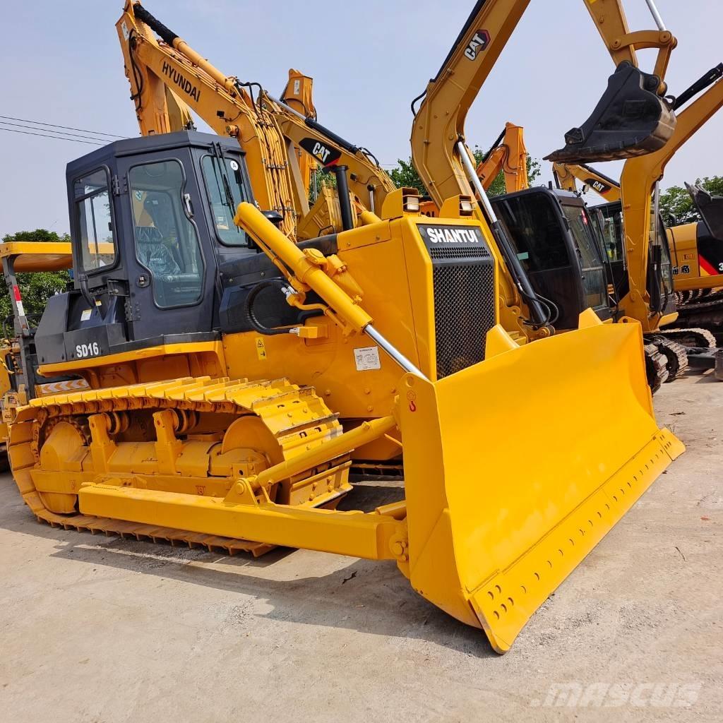 Shantui SD 16 Crawler dozers
