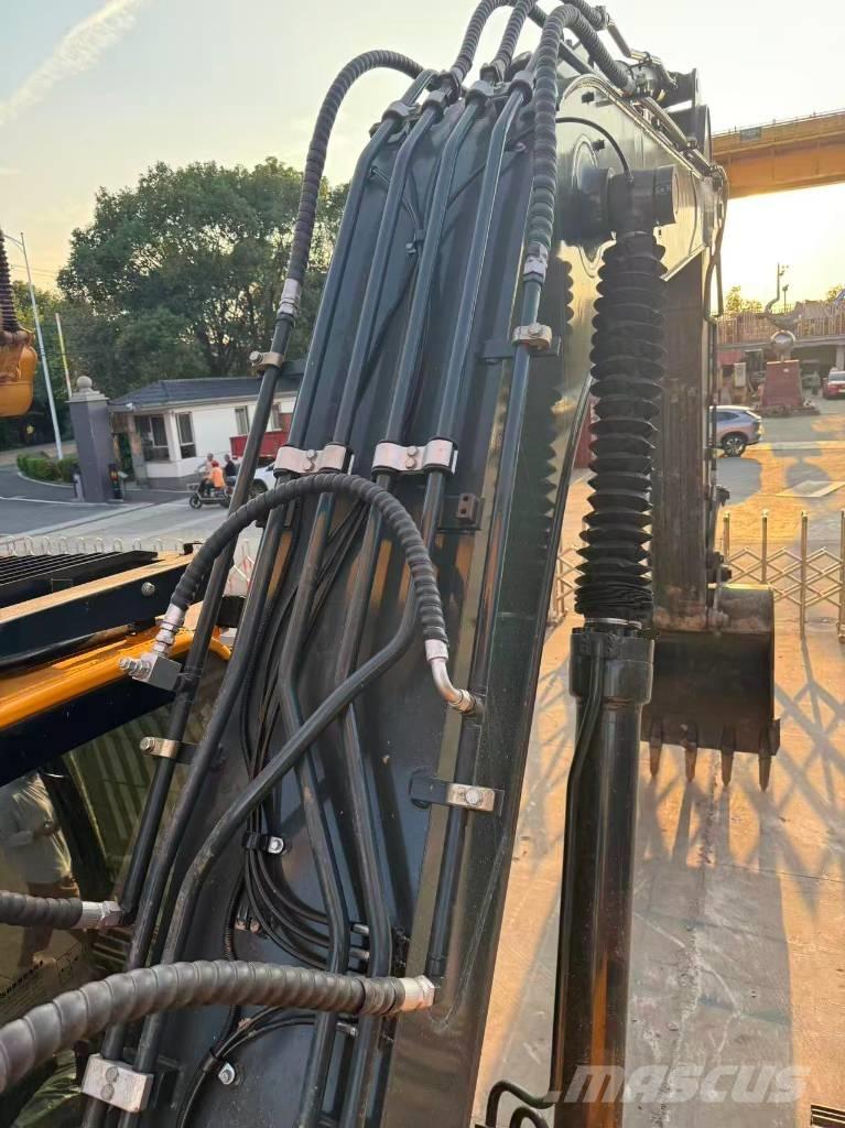 Hyundai 305lc-9t Midi excavators  7t - 12t