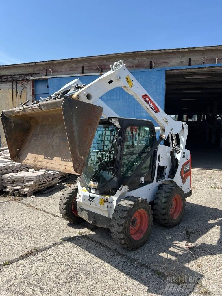 Bobcat S 590 Skid steer loaders