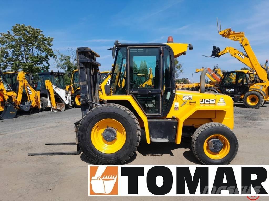 JCB 930-4 Rough terrain trucks