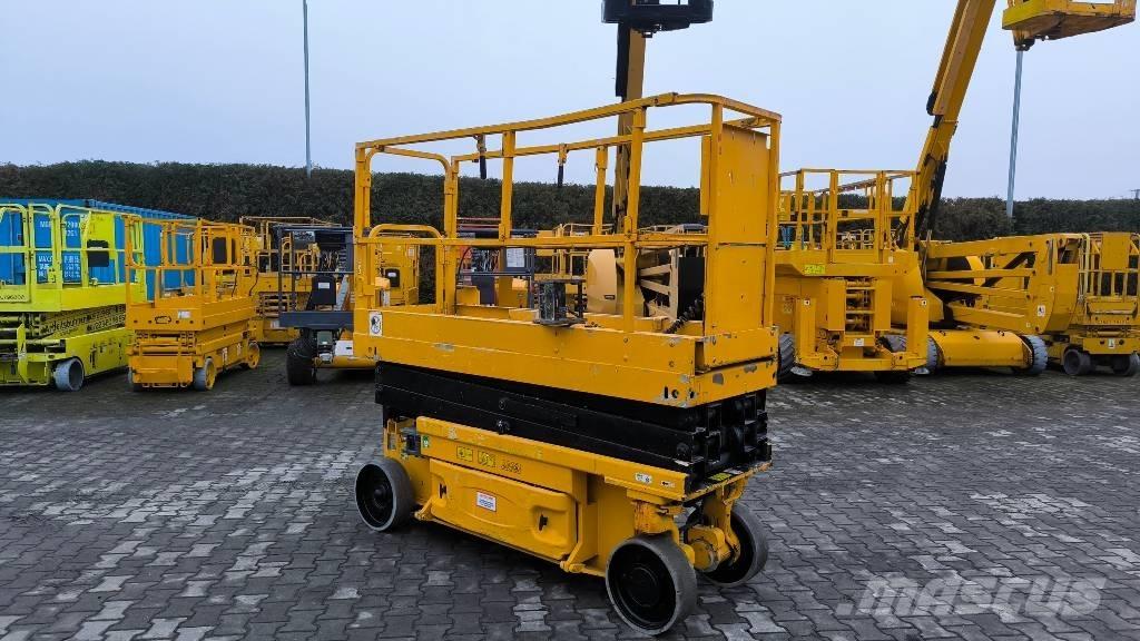 JLG 2030 ES Scissor lifts