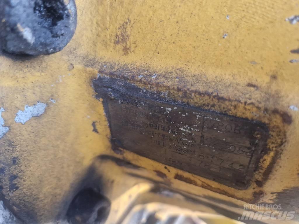 Volvo A25C Axles