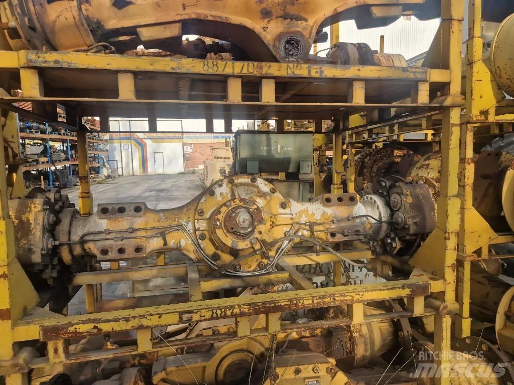 Volvo A25C Axles