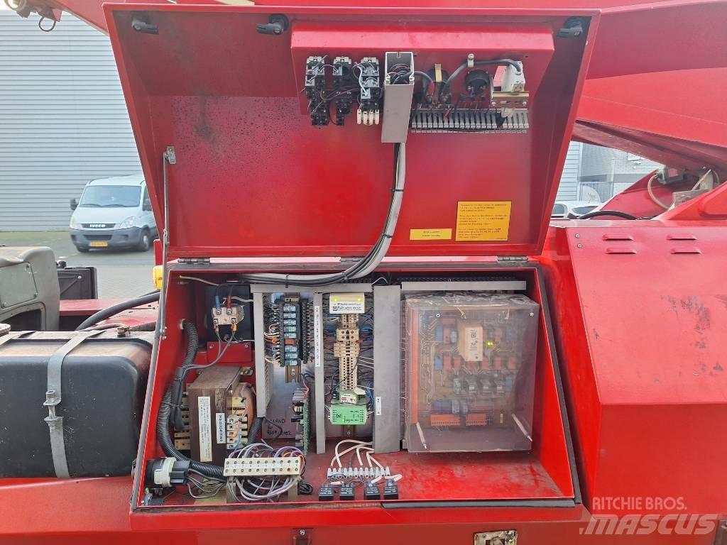 Denka-Lift DL 25 Trailer mounted aerial platforms