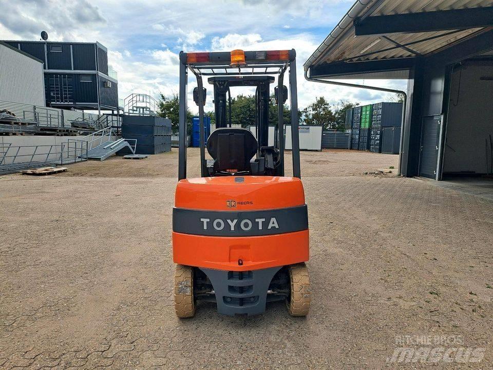 Toyota 7FBMF25 Construction - Others