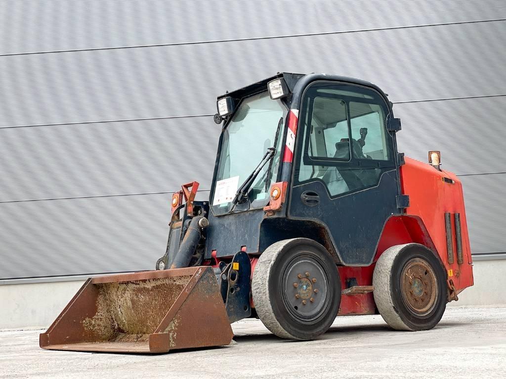 JCB R260 Skid steer loaders