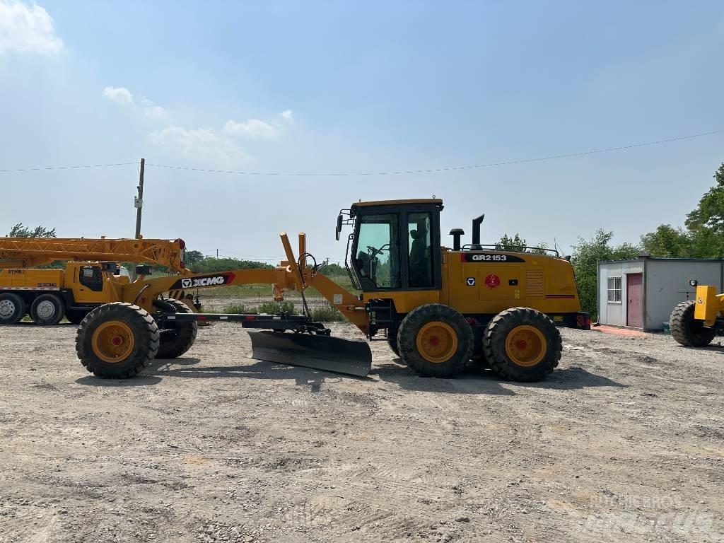XCMG GR 215 Graders