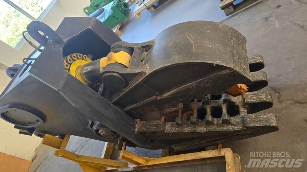 Unimet UP850 Pulveriser (Demolition Crusher ) 