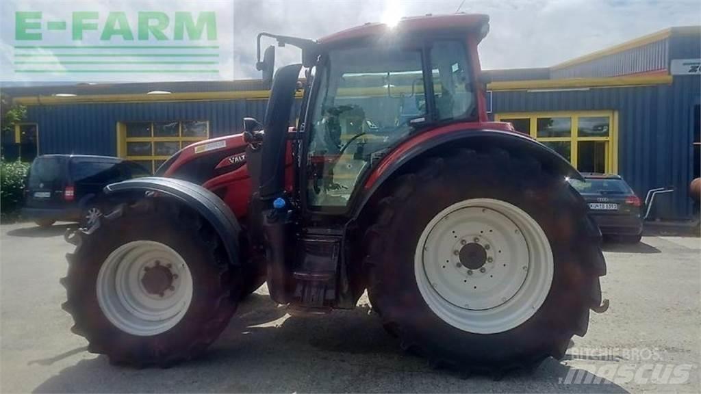 Valtra n174 Tractors