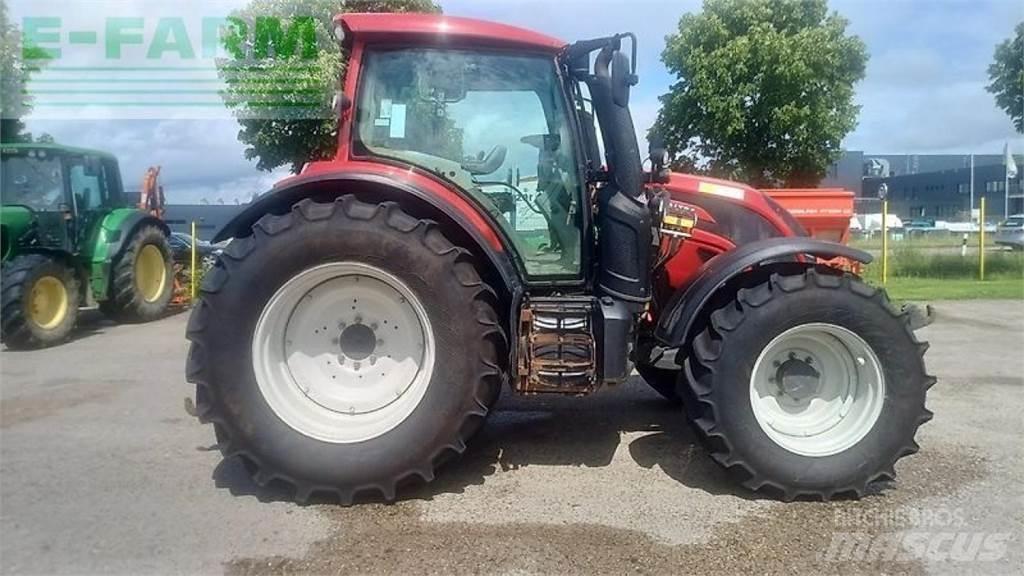 Valtra n174 Tractors