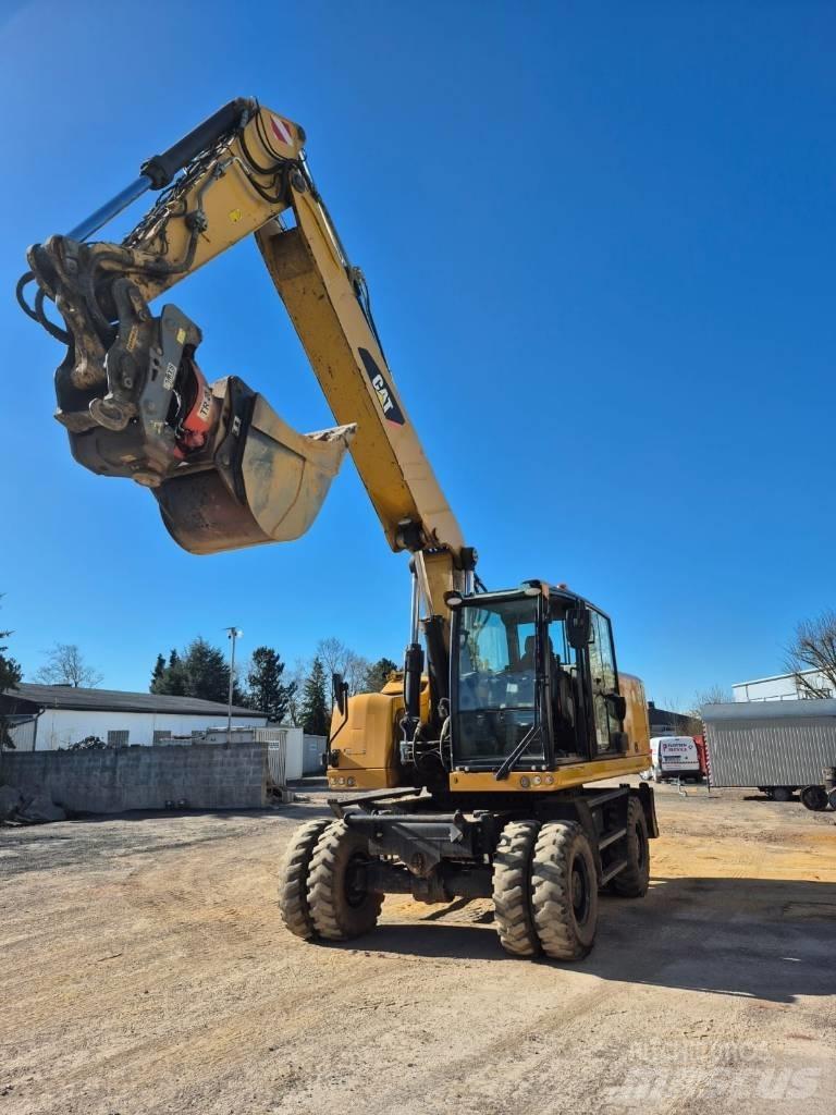 CAT M322F Wheeled excavators