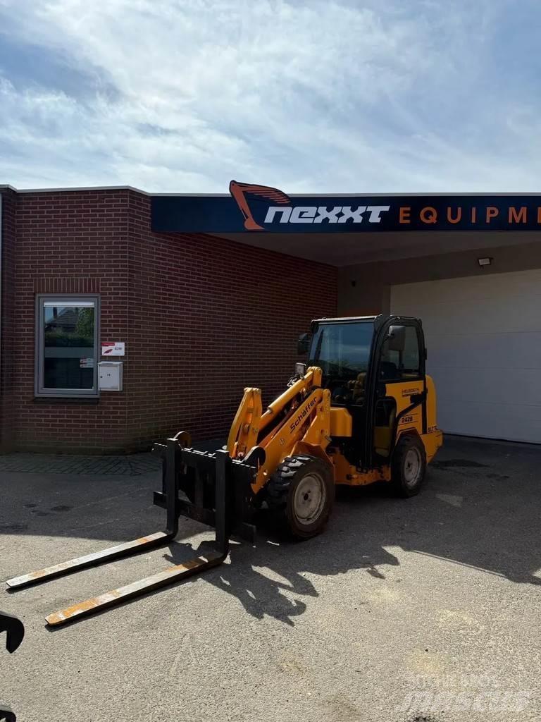 Schäffer 2428 Mini loaders