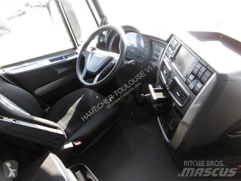 Iveco NP460 Tractor Units