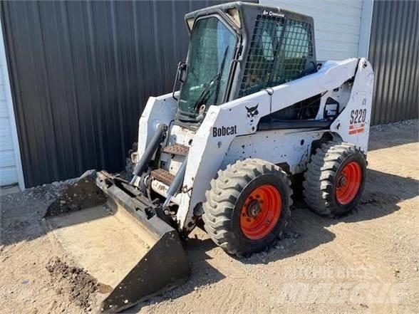 Bobcat S220 Skid steer loaders