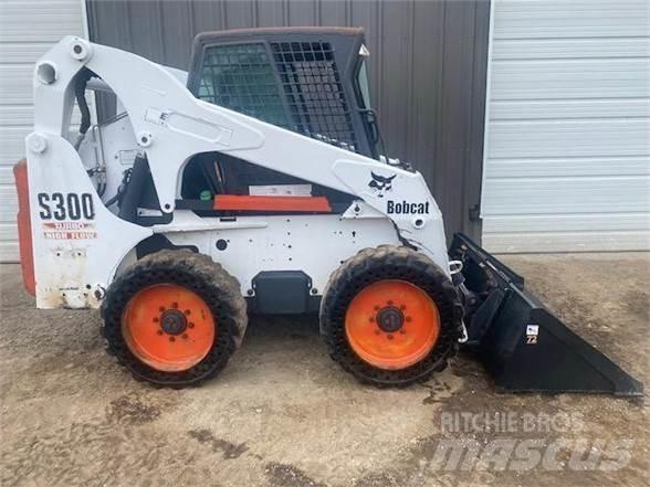 Bobcat S300 Skid steer loaders