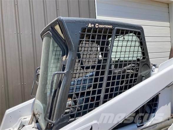 Bobcat T200 Skid steer loaders