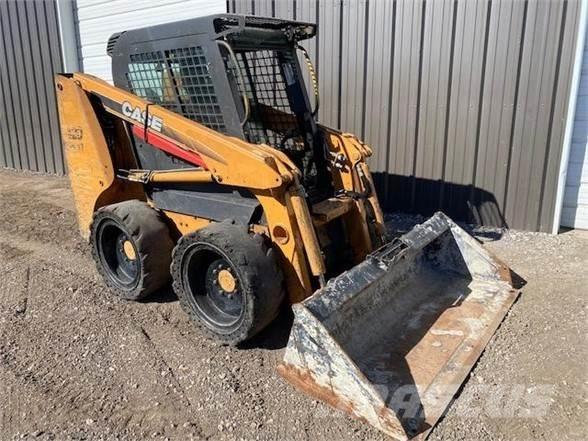 CASE 420-3 Skid steer loaders