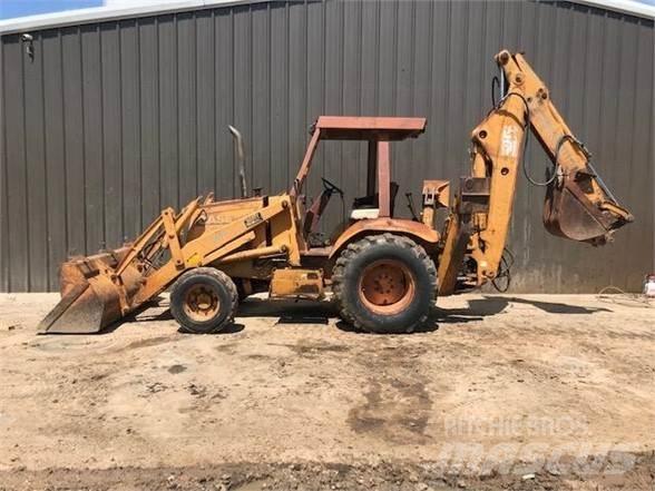 CASE 590 Backhoe loaders