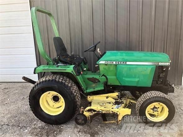 John Deere 855 Tractors