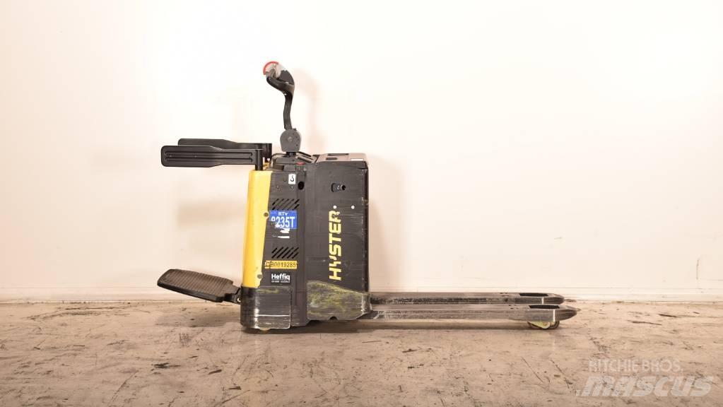 Hyster P 2.0 S Low lifter with platform