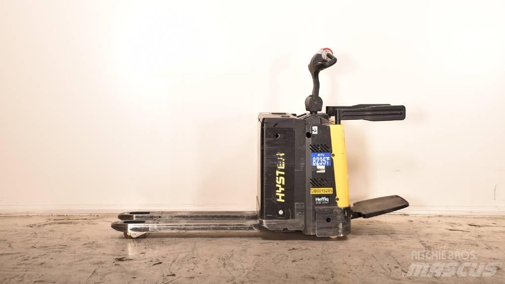 Hyster P 2.0 S Low lifter with platform