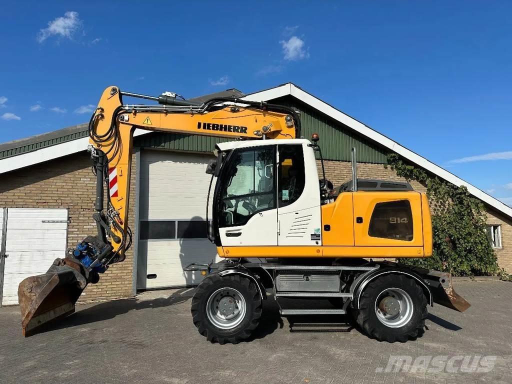Liebherr A914 Wheeled excavators
