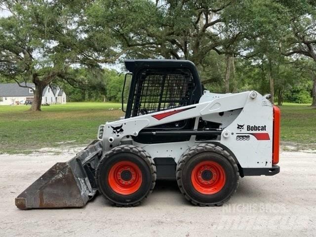 Bobcat S 550 Skid steer loaders
