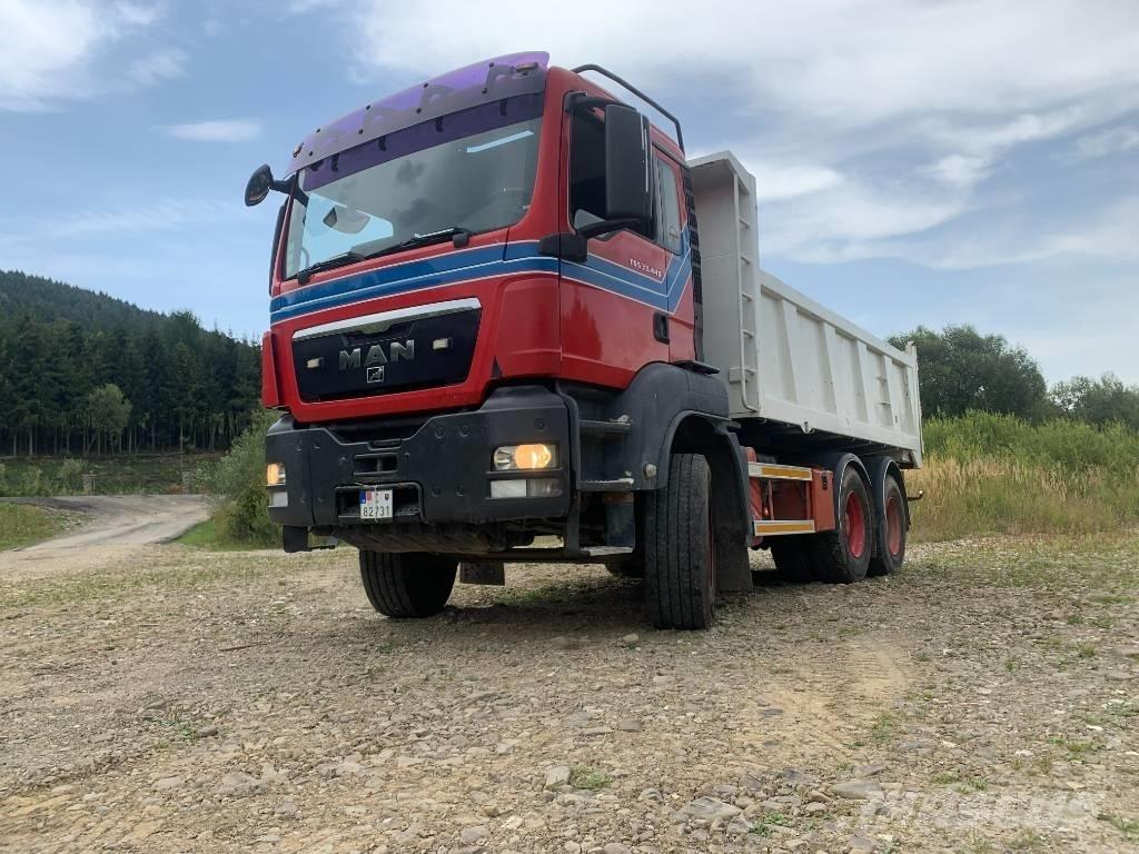 MAN 33.440 Tipper trucks