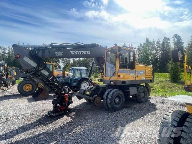 Volvo EW 200 4x4 Wheeled excavators