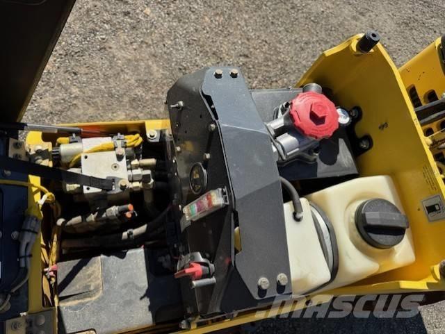 Bomag BMP 8500, Vält Twin drum rollers
